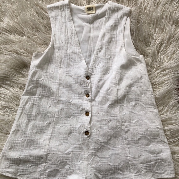 Zulu and Zephyr “Kim” Romper - Picture 2 of 3